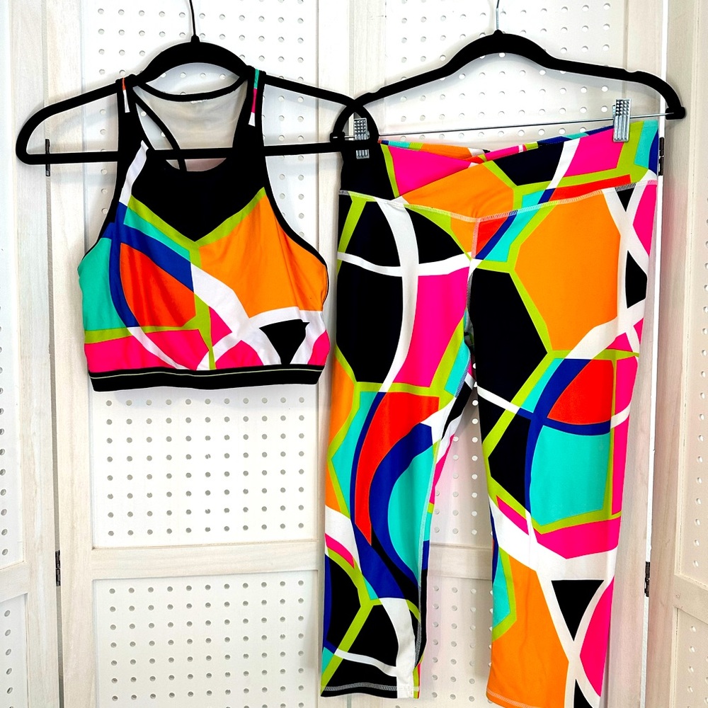 Fabletics Crossover Capri Set